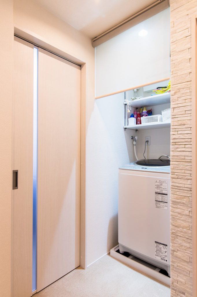 【ランドリー】 リビング、キッチン近くの洗濯スペースは家事効率をUP。