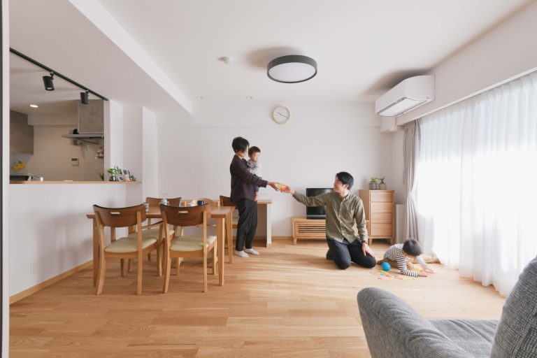 築15年マンションリノベ | やさしい木に囲まれて