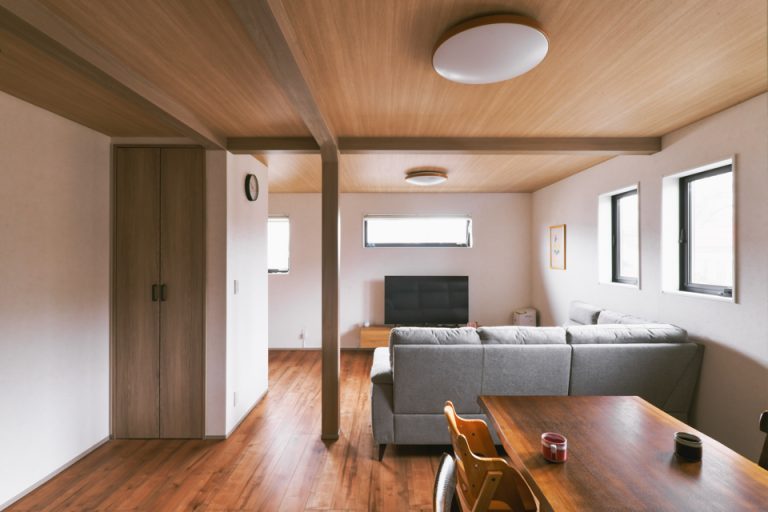 築35年戸建てリノベ | 「冬は半袖で過ごせる家」へ！外張り断熱×動線改善で快適リノベ