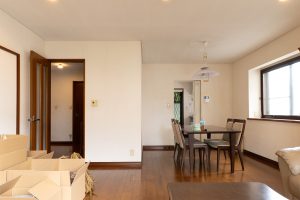 壁に囲われていたキッチン。