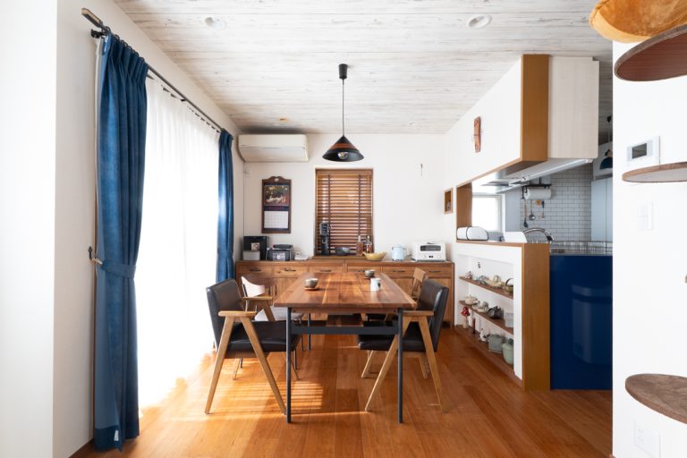 築24年戸建てリノベ | 間取りはそのまま。素材を上手に使い分けて実現した「理想の住まい」