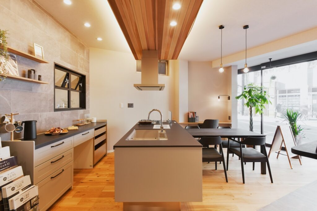 リフォームプライス国立店