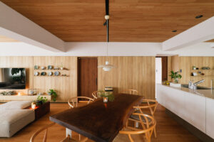 私たちが目指したのは、まるで洗練されたホテルのような住まい。NOT A HOTELやリッツ・カールトンのような、日常の中に非日常の静寂が溶け込む『ナチュラルモダン』なデザインを、この住まい全体のコンセプトとしました。